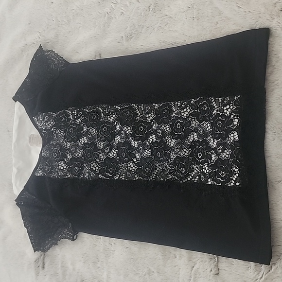 Lace Layering Short Sleeve Shirt. Size: S - Picture 4 of 6